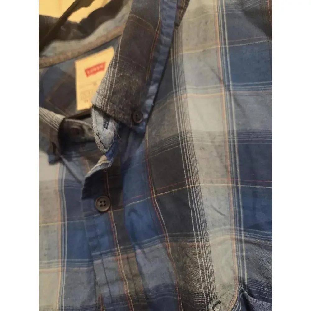 XXL Levi's Men's Blue Plaid Short Sleeve Button-Up Shirt